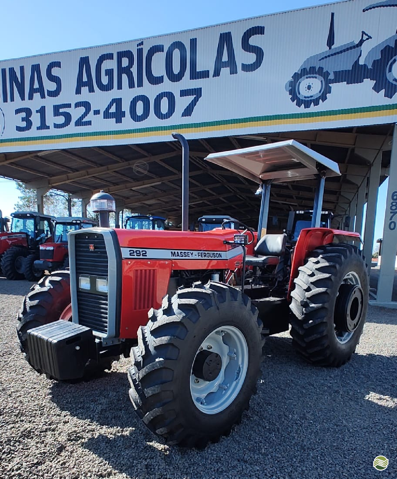 TRATOR MASSEY FERGUSON MF 292 Tração 4x4 GR Máquinas Agrícolas ARAPONGAS PARANÁ PR